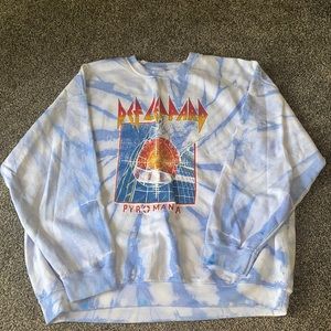 urban outfitters oversized crewneck